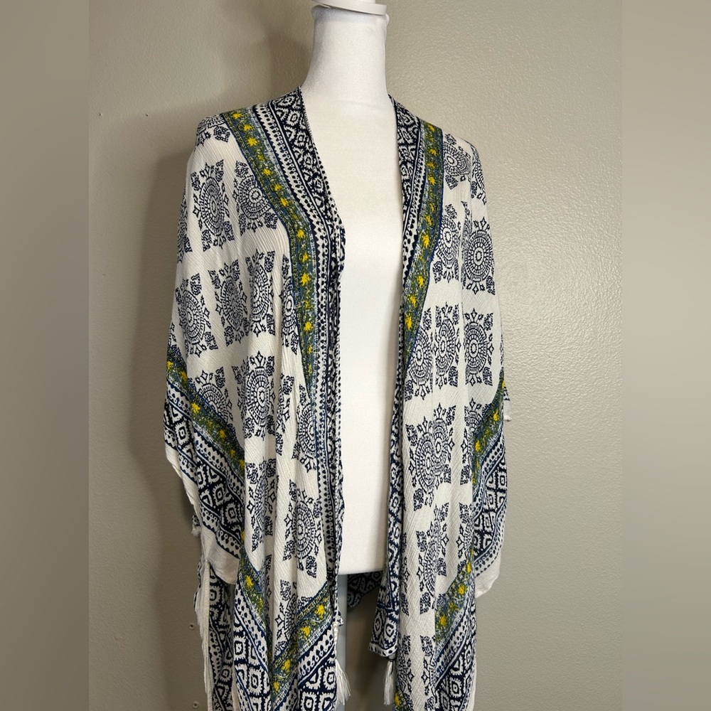 Francesca's Collections Kimono